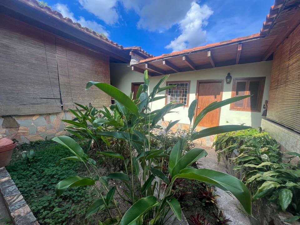 Apartamento en venta de 5 hab. y 700 m² en Prados del Este, Caracas