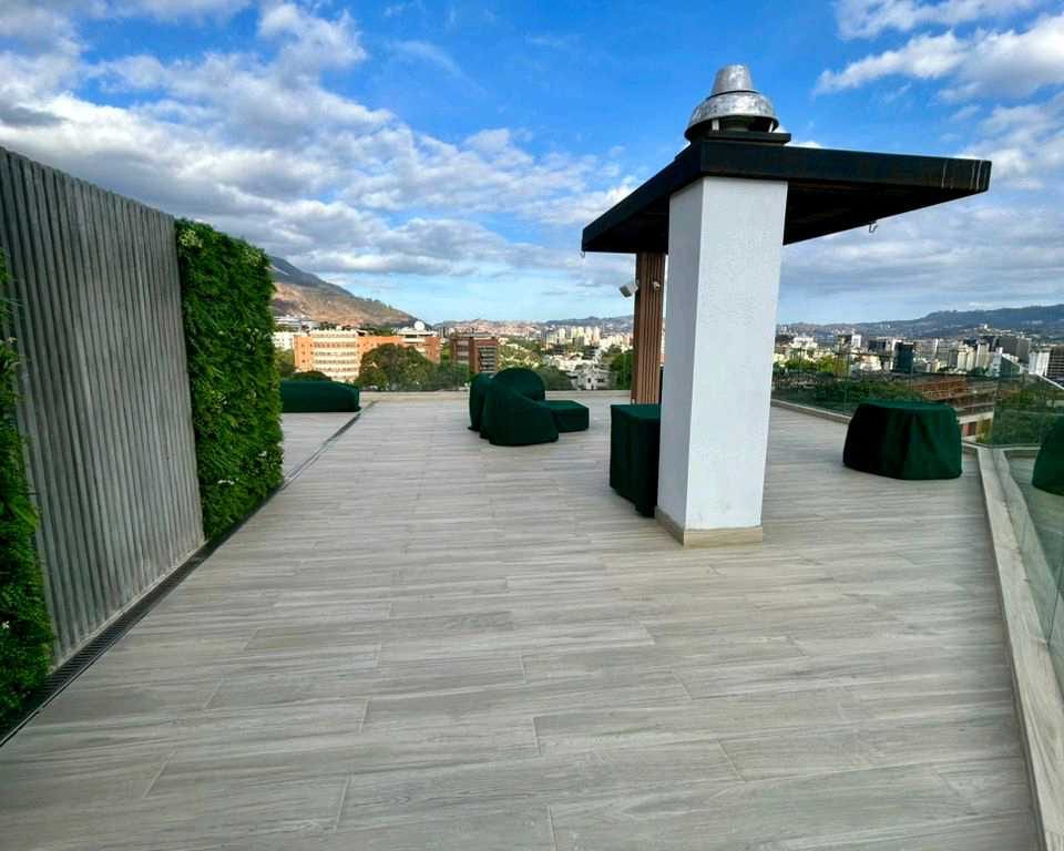 Apartamento en venta de 4 hab. y 621 m² en Altamira, Caracas