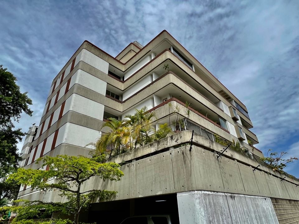 Apartamento en venta de 7 hab. y 800 m² en Lomas de las Mercedes, Caracas