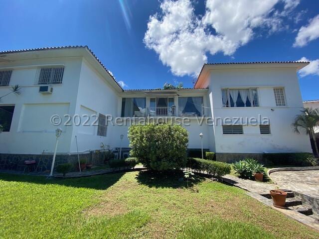 Casa en venta de 5 hab. y 740 m² en Valle Arriba, Caracas