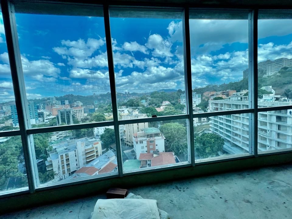 Oficina en venta de 87 m² en Las Mercedes, Caracas