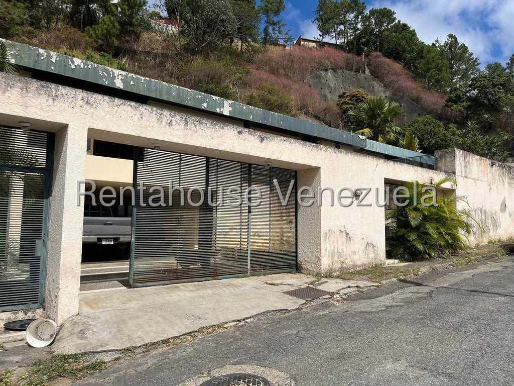 Casa en venta de 5 hab. y 464 m² en Prados Del Este, Caracas