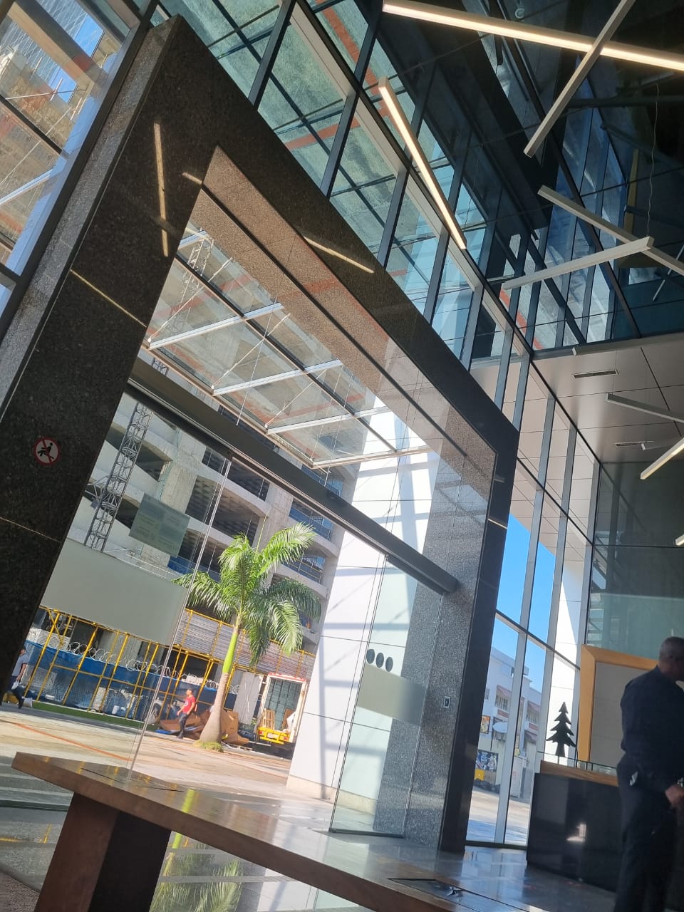 Oficina de 93 m² en Las Mercedes, Caracas