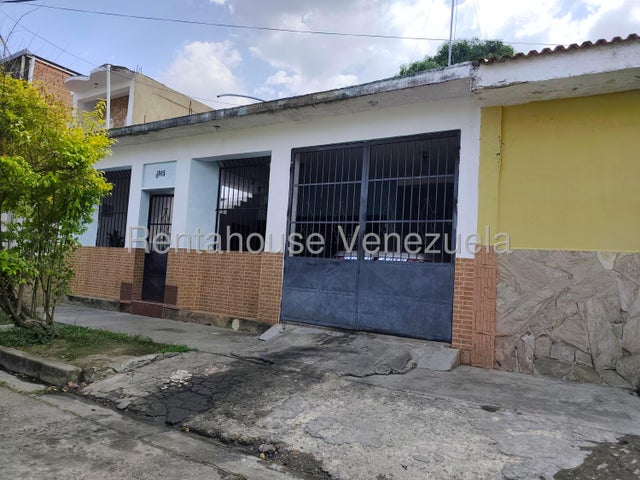 Oportunidad: Casa En Venta En Conjunto Cerrado – Los Caobos, Bella Florida COD 26-15100/ SOLO CLIENTES
