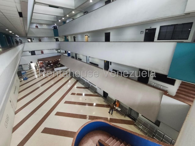 Consultorio De 38m² En Centro Médico Guerra Méndez | Equipado Con Internet, Aire Y 3 Ambientes COD 26-21357 / SOLO CLIENTES