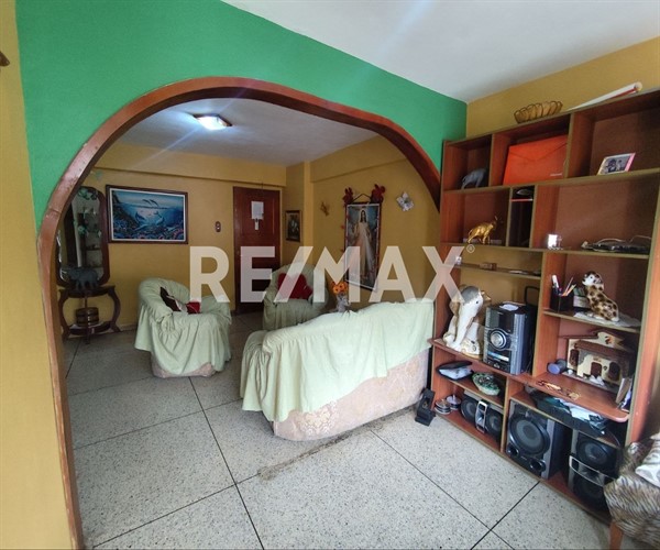 Apartamento de 2 habitaciones y 77 m² en Altagracia, Caracas