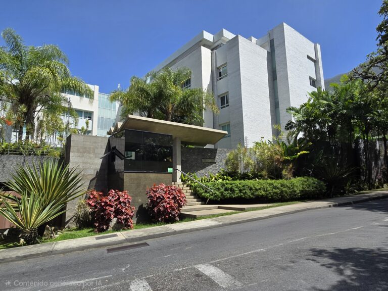PentHouse en Venta Los Palos grandes, Lujoso amplio y exclusivo