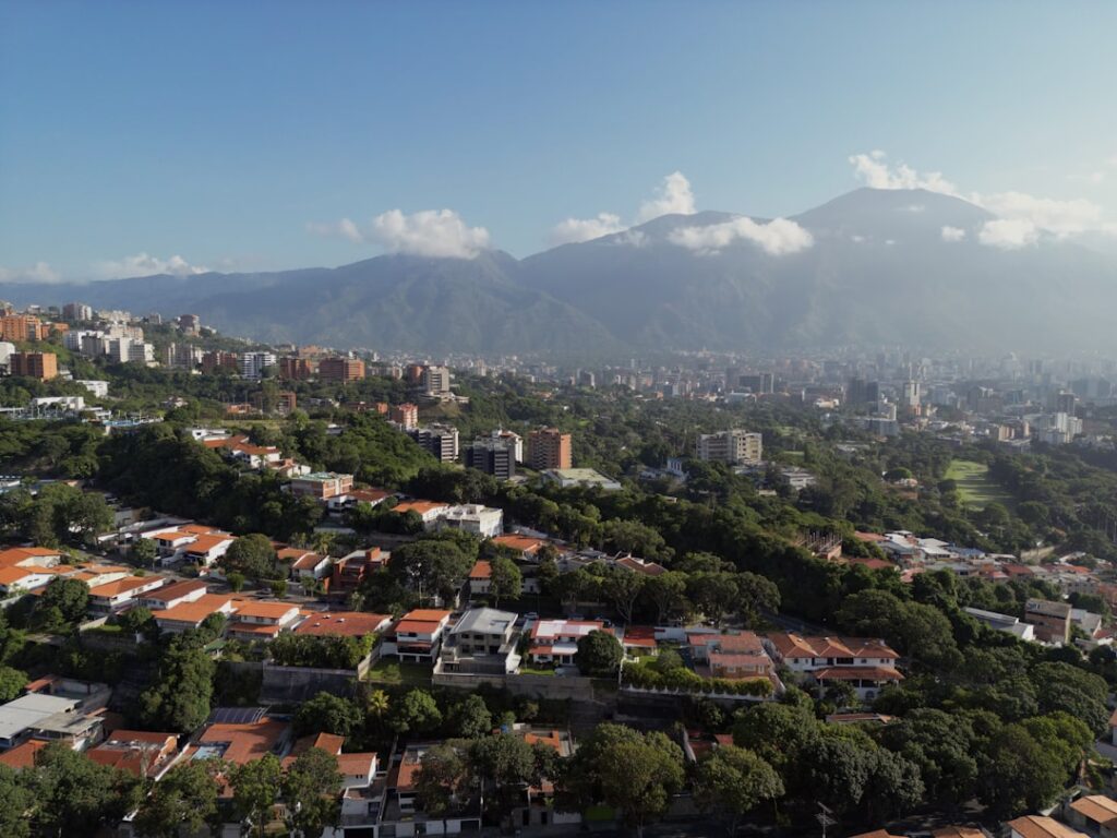Cómo comprar una casa en Venezuela en 2026: guía completa paso a paso