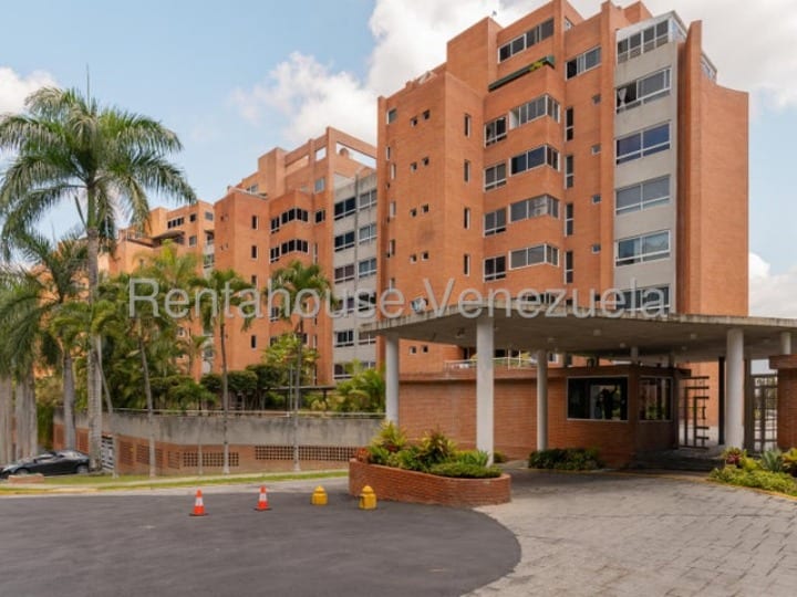Apartamento en venta de 5 hab. y 343 m² en Macaracuay, Caracas
