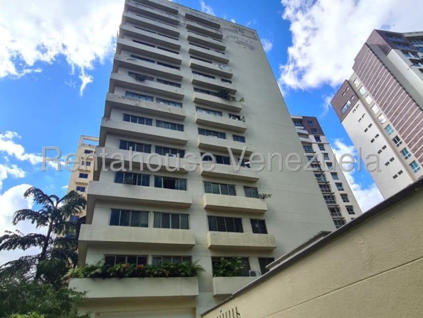 Apartamento en alquiler de 1 hab. y 103 m² en Campo Alegre, Caracas