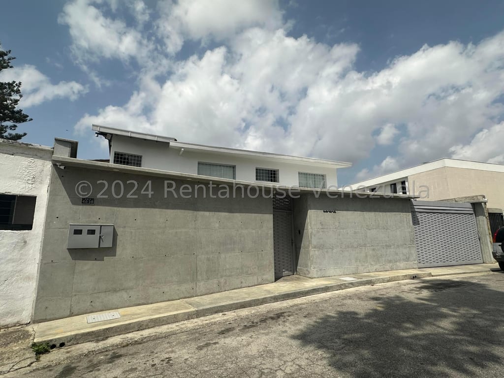 Casa en venta de 4 hab. y 600 m² en Colinas de Bello Monte, Caracas