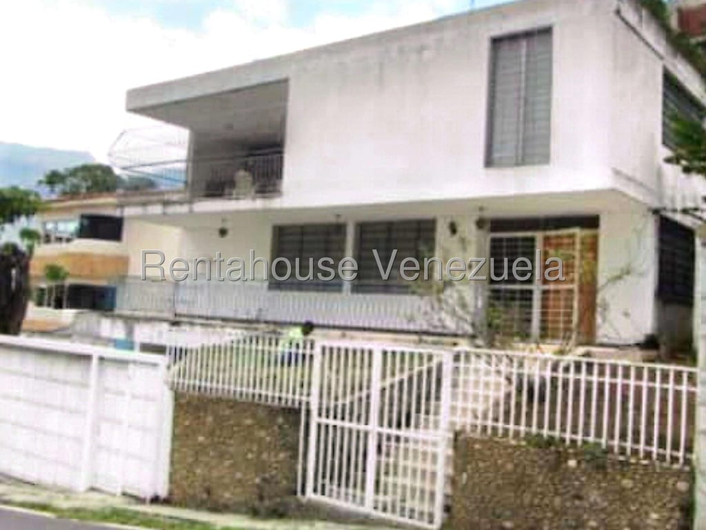 Casa en venta de 5 hab. y 420 m² en Colinas de Bello Monte, Caracas