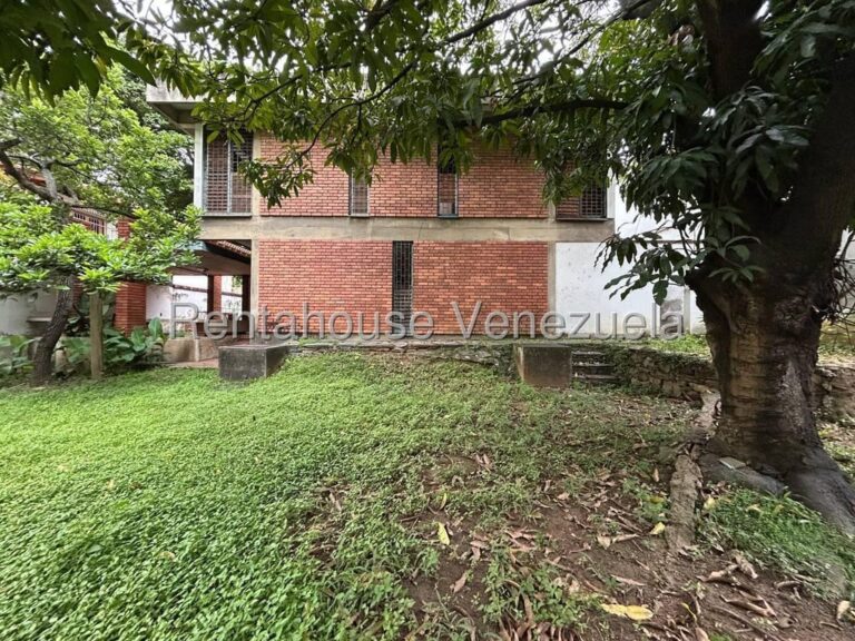 Casa en venta de 4 hab. y 513 m² en Chuao, Caracas
