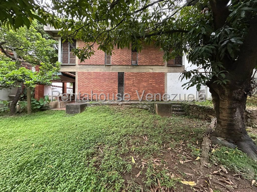 Casa en venta de 4 hab. y 513 m² en Chuao, Caracas