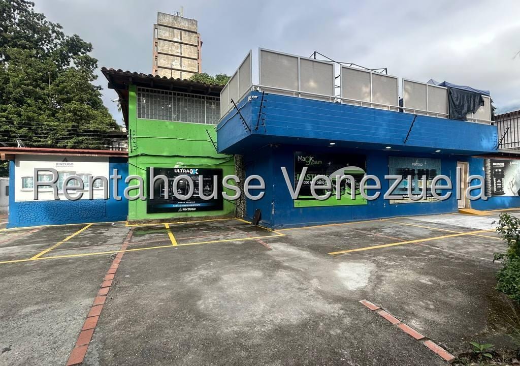 Casa en venta de 5 hab. y 320 m² en Chuao, Caracas · Ref. CV39415