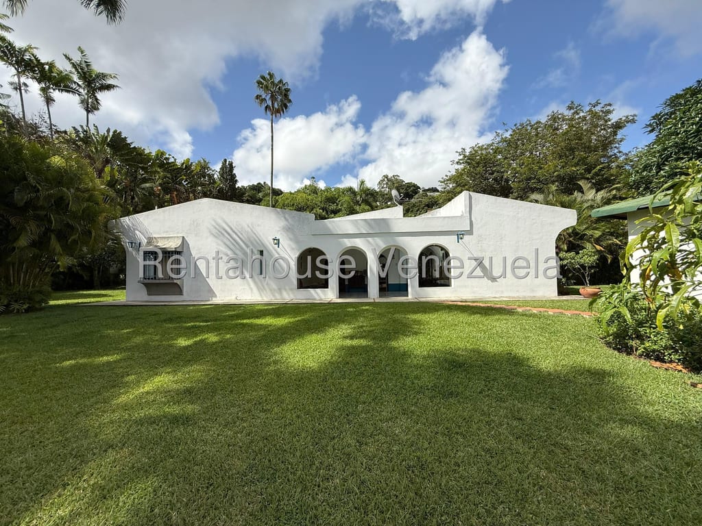 Casa en venta de 5 hab. y 650 m² en Cerro Verde, Caracas · Ref. CV39423