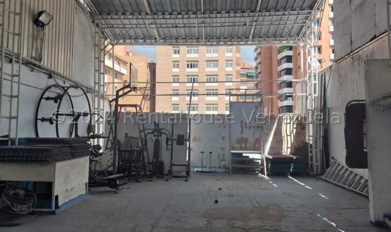 Casa en venta de 11 hab. y 450 m² en Bello Monte, Caracas