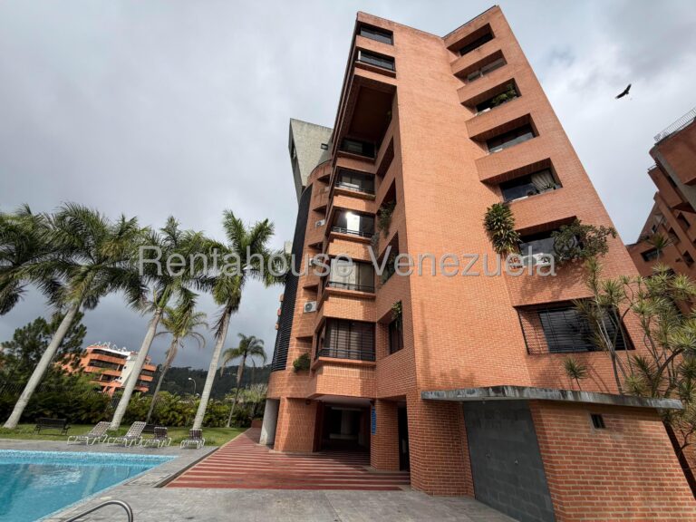 Apartamento remodelado con vista al Ávila en Los Samanes