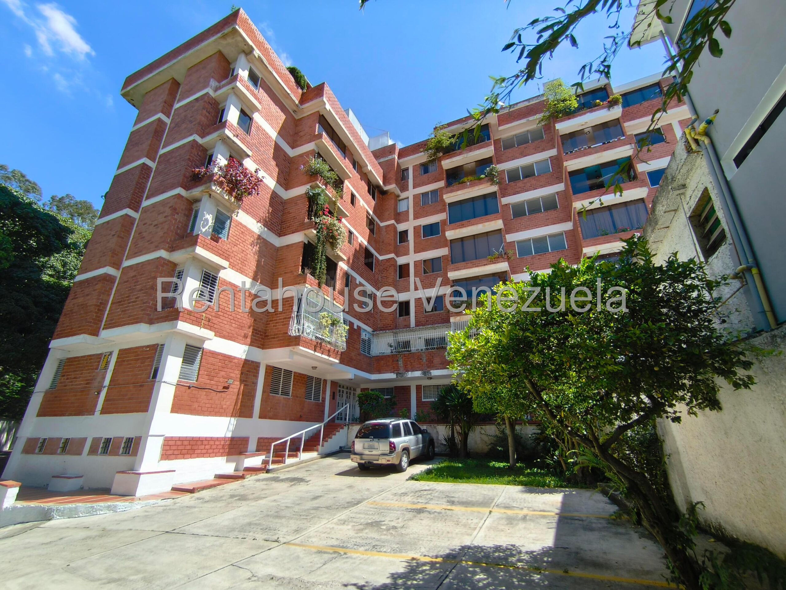 Apartamento moderno con excelente luz en Sebucan