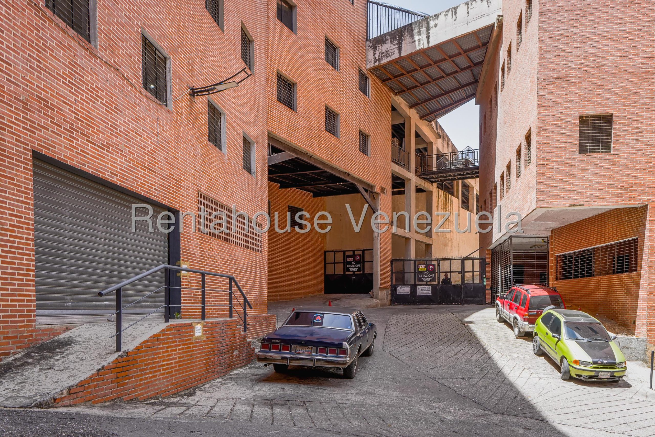 Comercial industrial operativo 7689 m² Piedra Azul