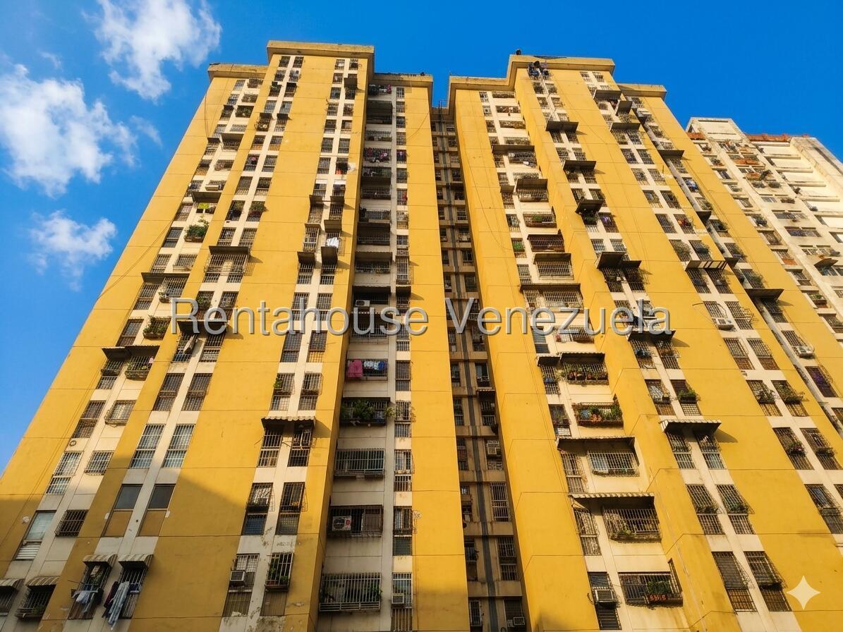 Apartamento 2 hab. piso bajo céntrico San Juan