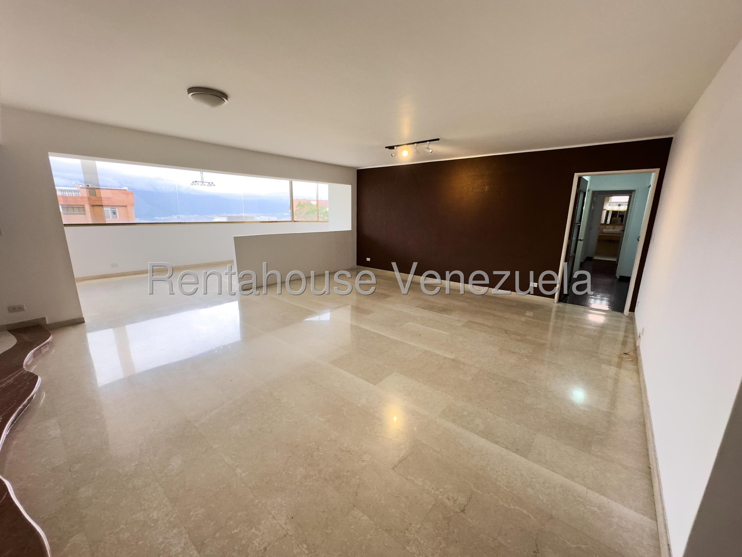 Apartamento 4 hab con vista Ávila en Los Naranjos del Cafetal