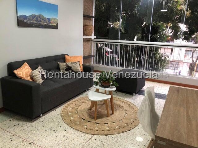 Apartamento remodelado amoblado en Los Palos Grand
