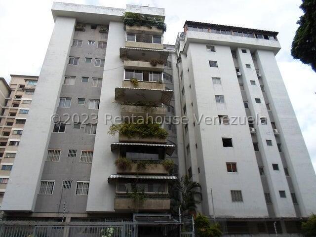 Apartamento 3 hab. balcón y agua constante, Santa Mónica