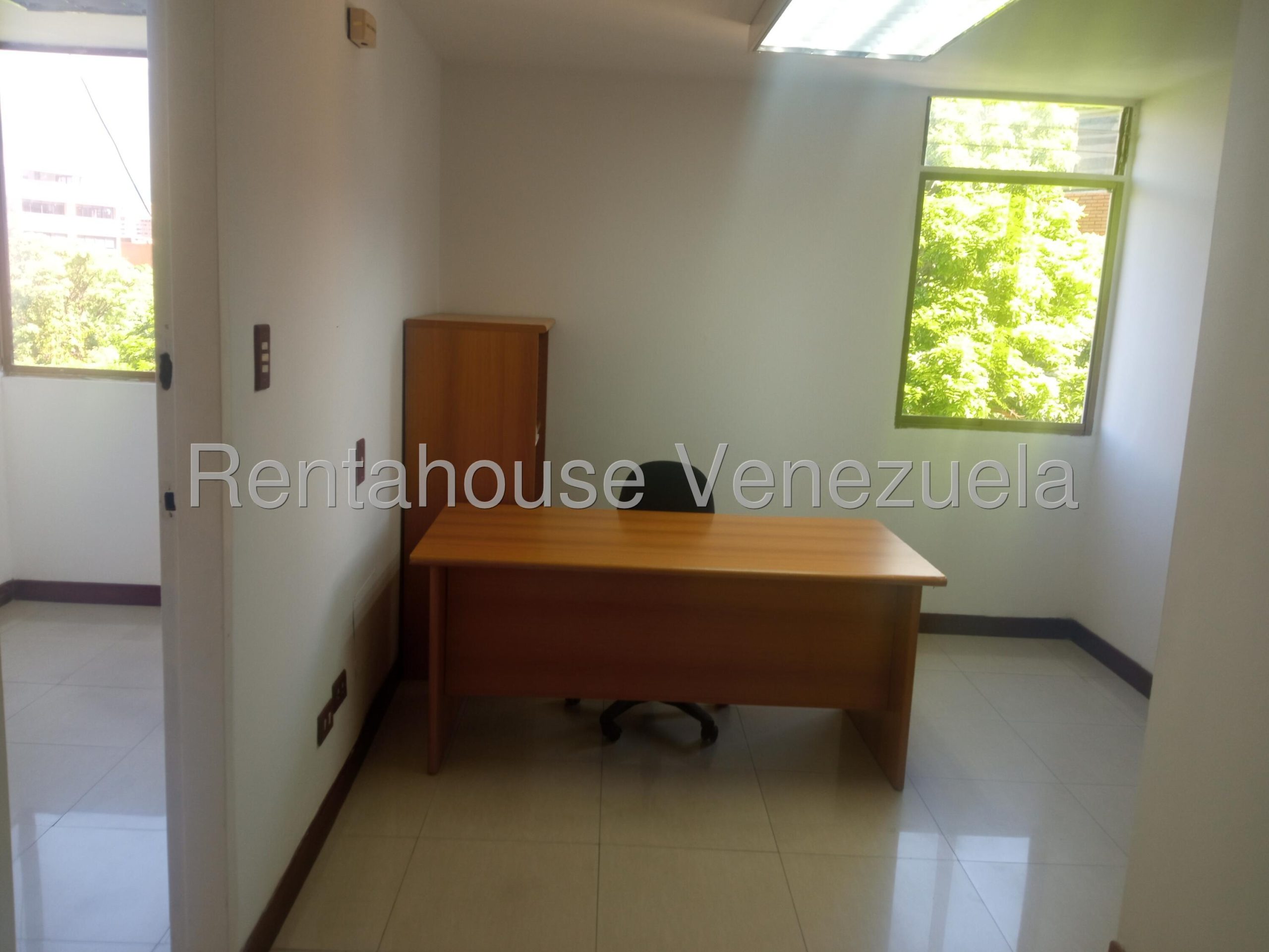 Apartamento en tres niveles con vista al Ávila, Las Mercedes