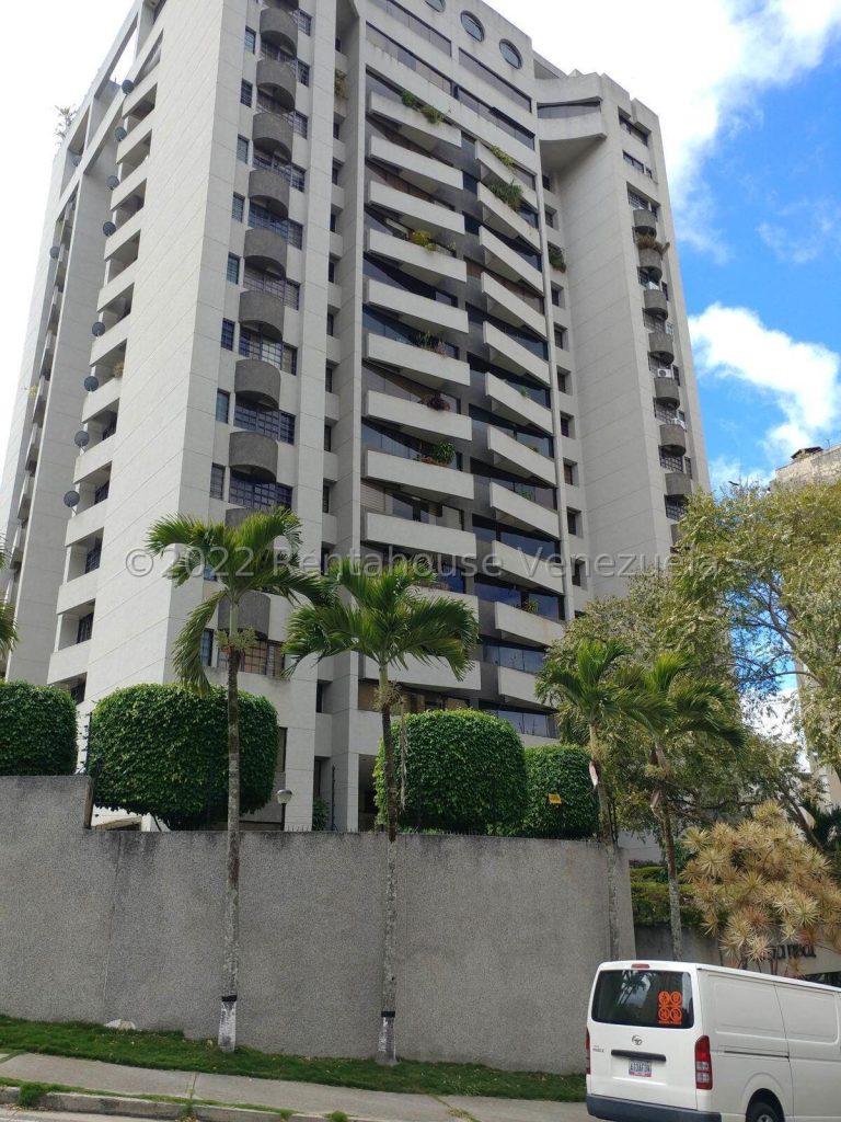 Apartamento remodelado con vistas y terraza en Manzanares