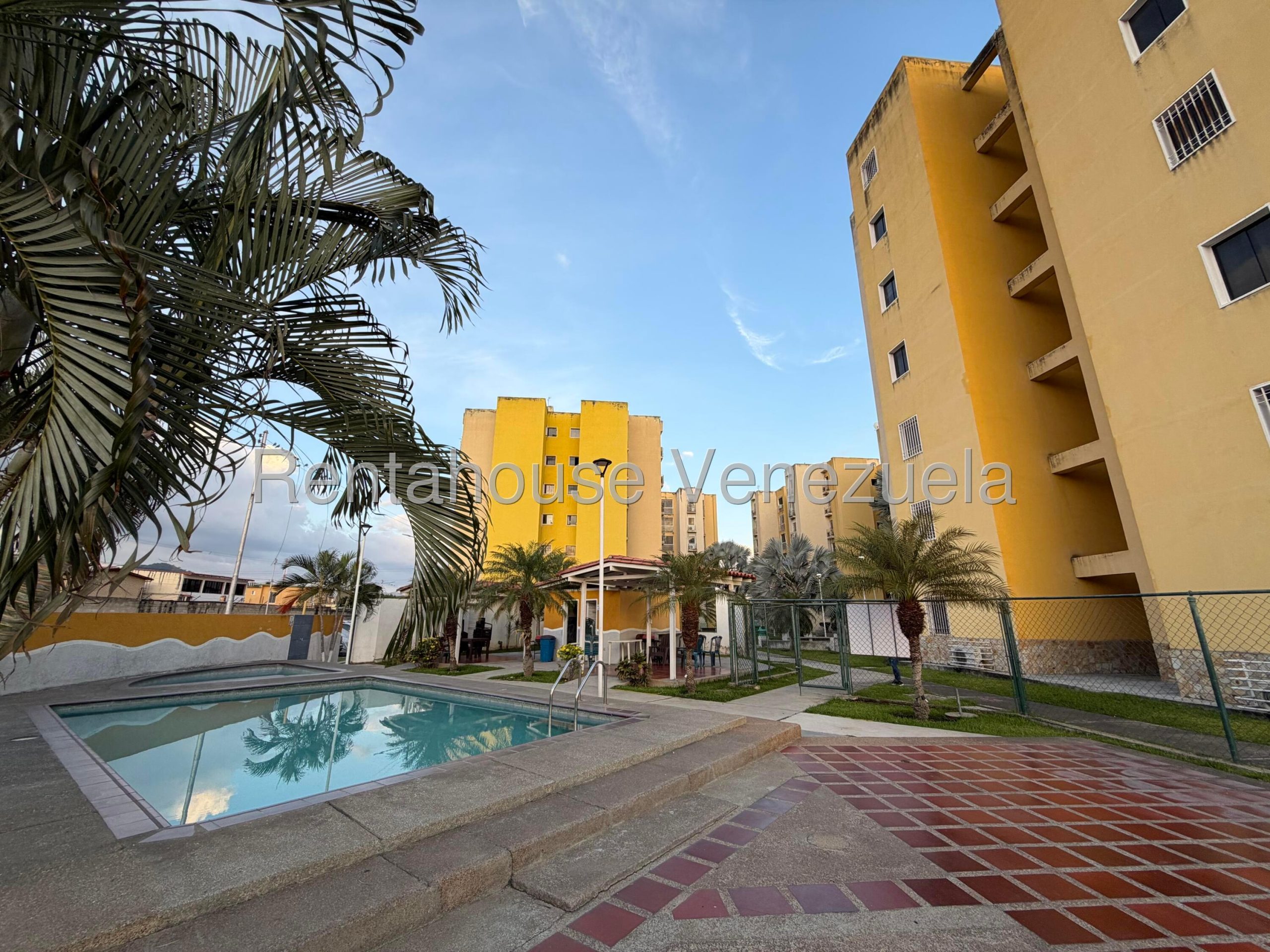 Apartamento amoblado de 2 hab en Villas Geicas