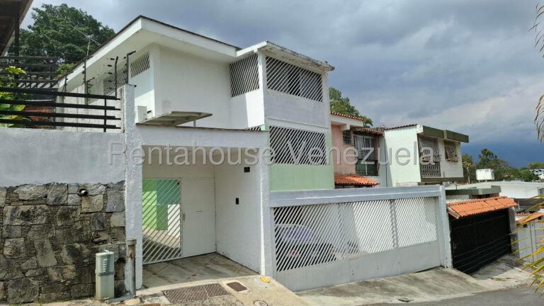 Casa de 5 habitaciones y 400 m² en La Trinidad, Caracas