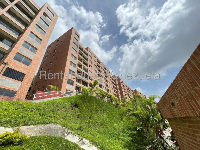 Apartamento de 2 habitaciones y 91 m² en Los Naranjos del Cafetal, Caracas