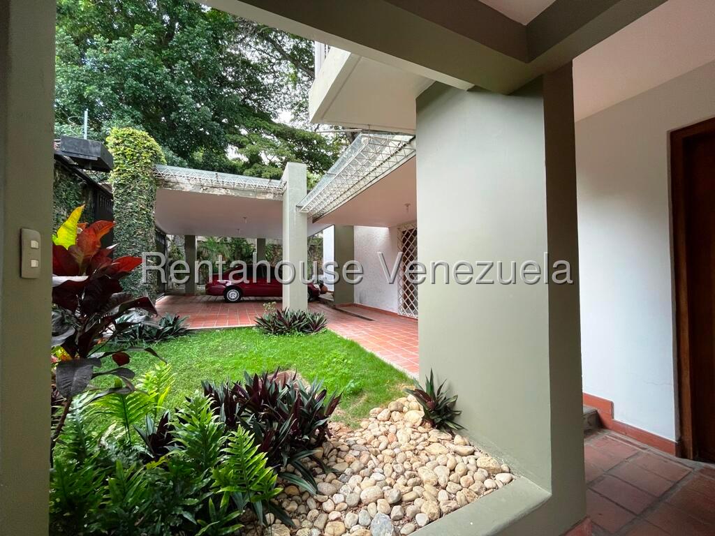 Casa duplex 4 hab con terraza techada en Los Chorros