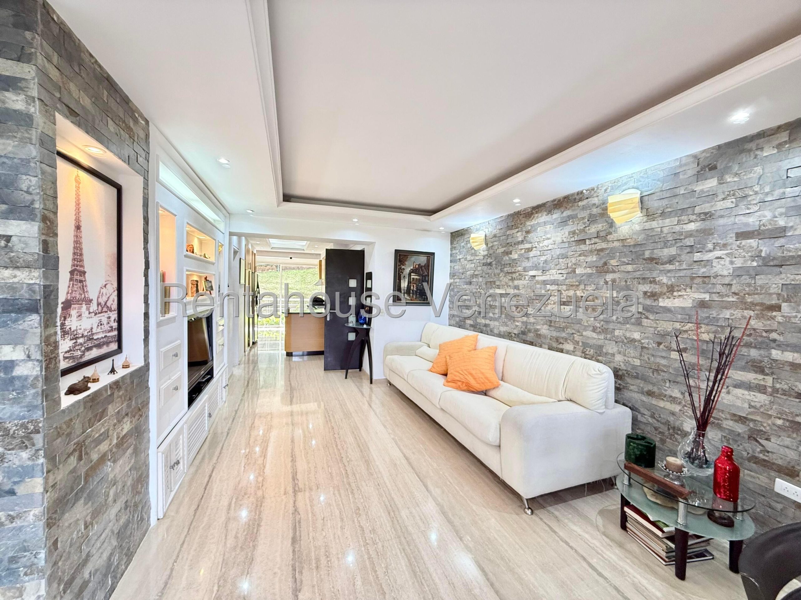 Apartamento dúplex con terraza y vista en El Hatillo