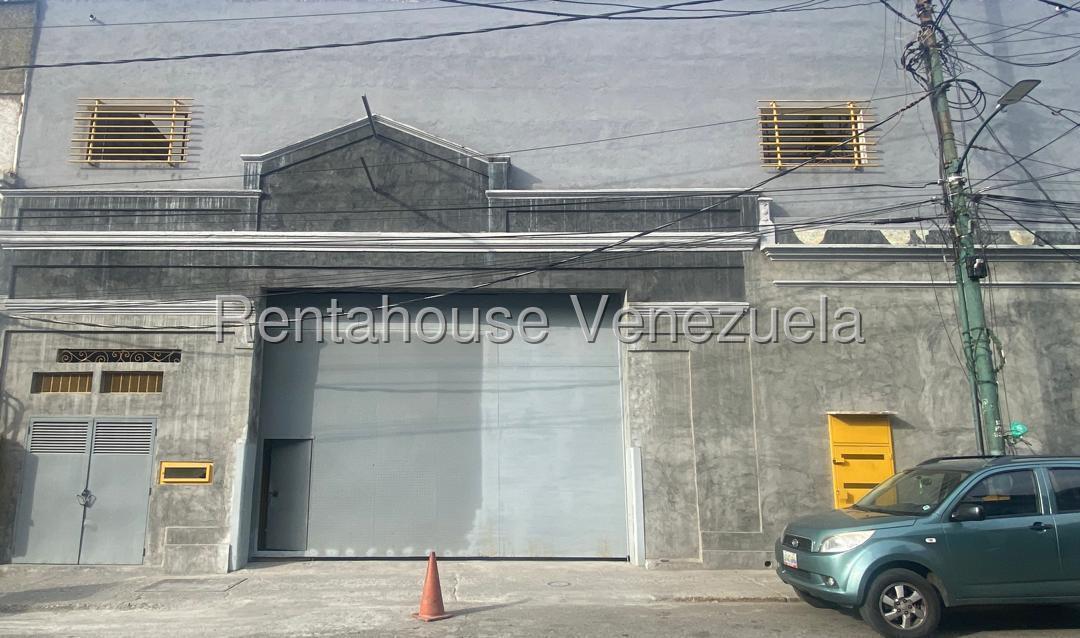 Comercial galpón 1200 m² dos niveles San Agustín del Norte