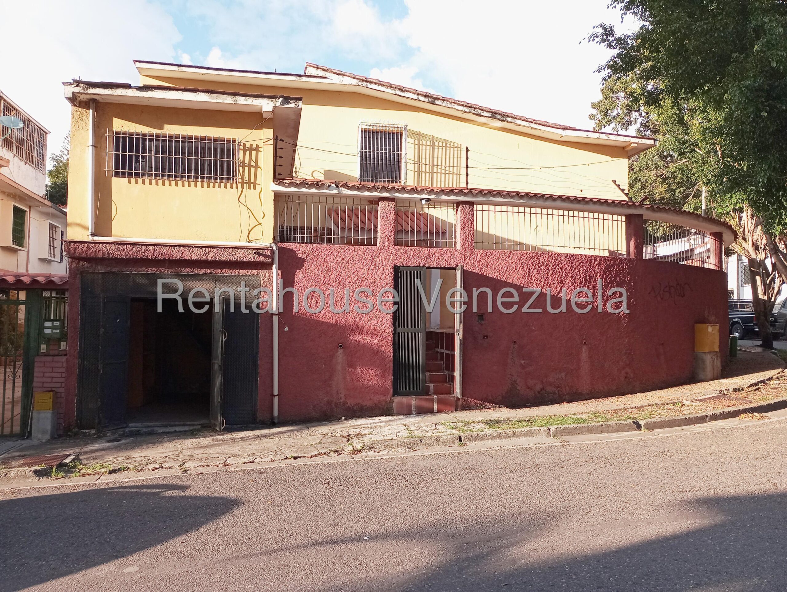 Casa en excelentes condiciones, iluminada en Palo Verde
