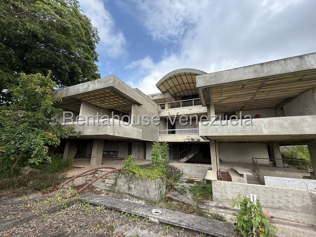 Casa de 9 habitaciones con vistas al Ávila en Alto Hatillo