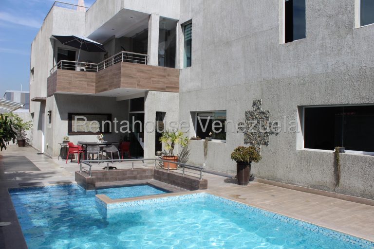 Casa moderna con vista panorámica en Altamira