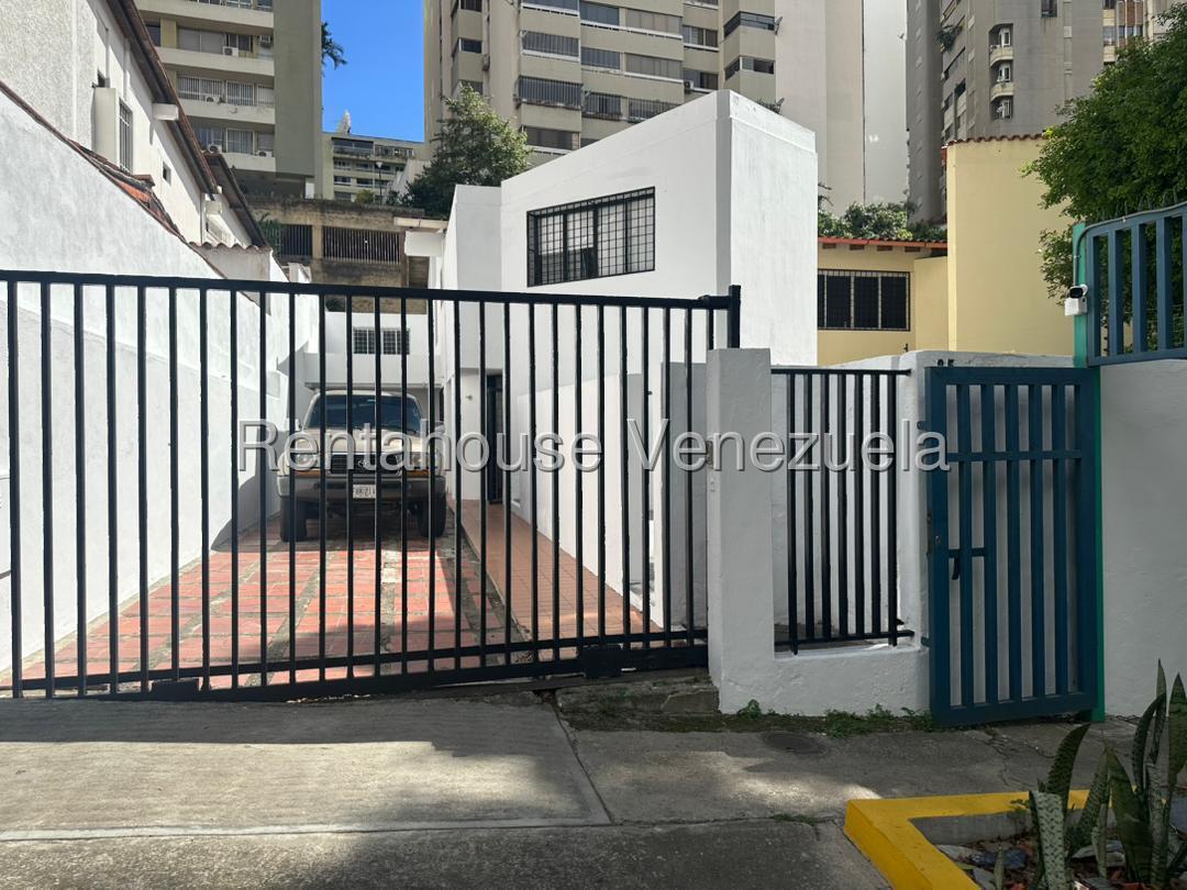 Casa familiar 5 hab, calle privada vigilada en Santa Fe Sur