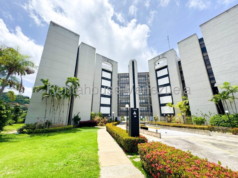 Apartamento de 385 m² con 4 habitaciones en Colinas del Tamanaco, Caracas