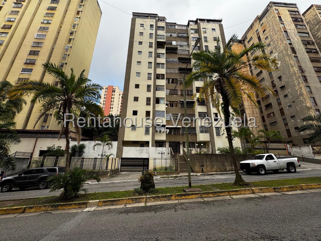 Apartamento de 3 hab con terraza de 97 m² en Los Nuevos Teques