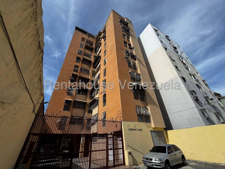 Apartamento espacioso para remodelar en San Martín