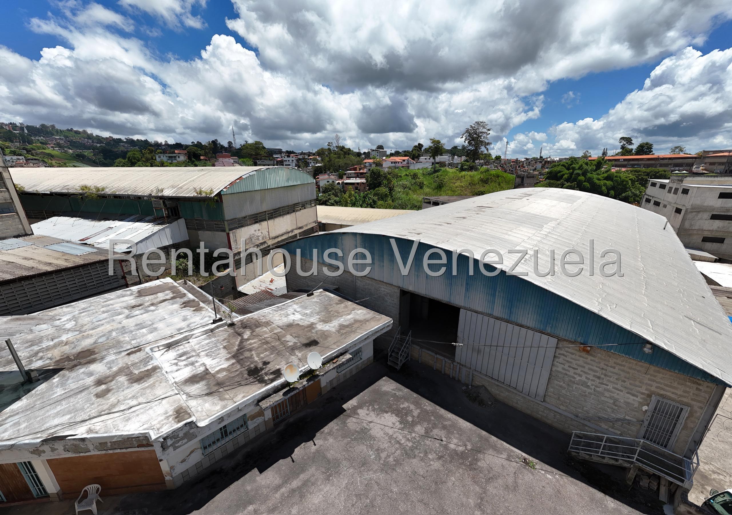 Comercial industrial sin columnas en Colinas de Carrizal