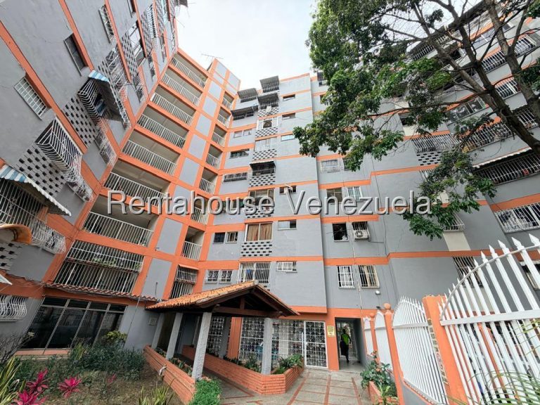 Apartamento 3 hab. frente al Metro Coche