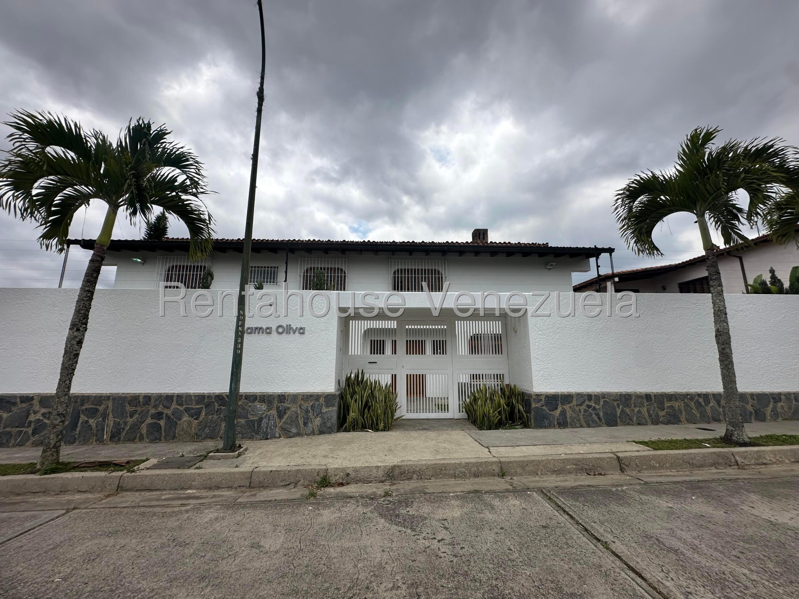 Casa remodelada de 7 habitaciones en Lomas de La Lagunita