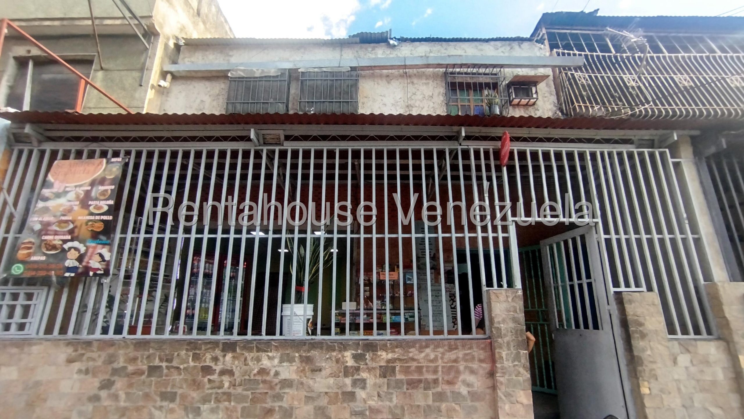 Casa comercial y residencial en Catia, Caracas