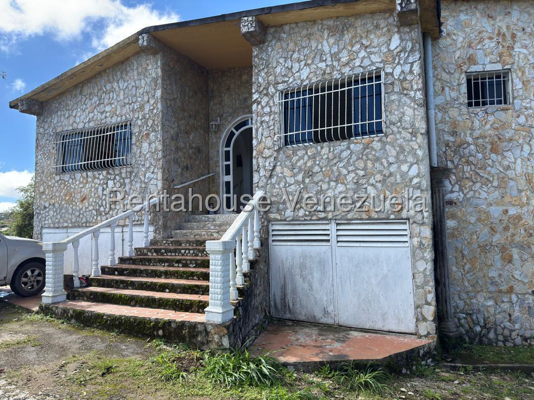 Casa con vista panorámica 180° en El Limón