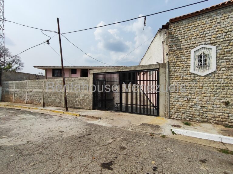 Casa 3 baños bien conservada en Carrizal