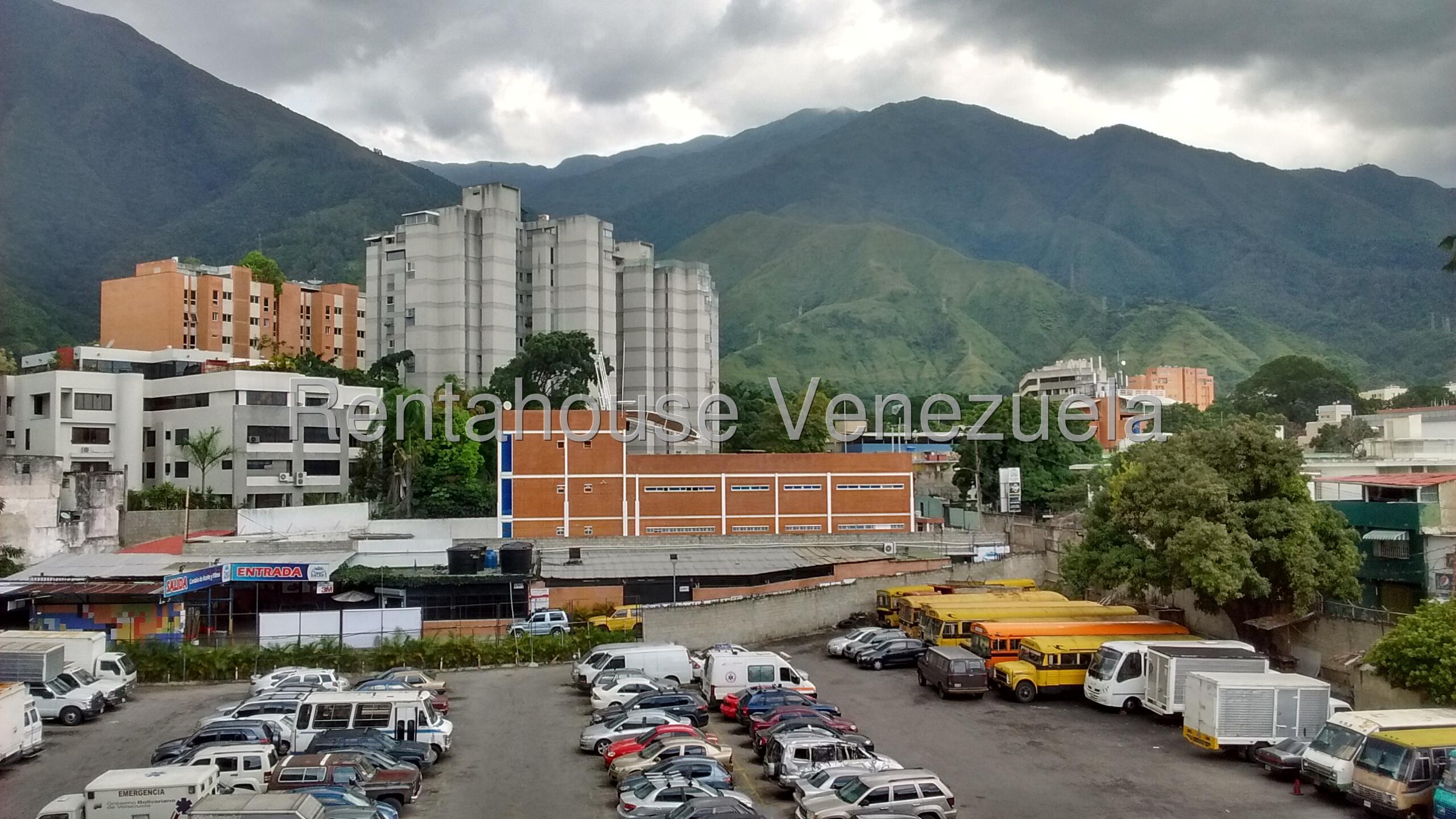 Alquiler Oficina 57 m² Los Dos Caminos